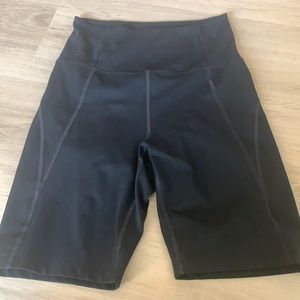 Girlfriend collective black bike shorts